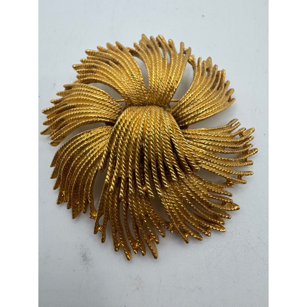 Vintage Monet Gold Tone Textured Rope Floral Sunburst Statement Brooch Pin